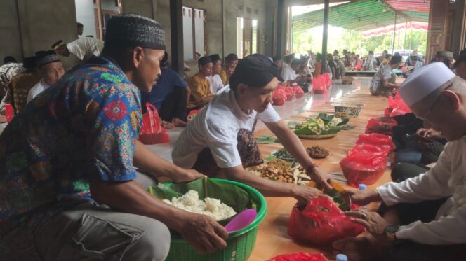 
 Ritual Sedekah Bumi di Sungai Ambawang Tahun 2024