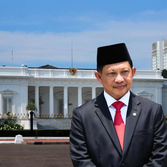 
 Profil Tito Karnavian, Diajak Kembali Menjadi Menteri Era Prabowo