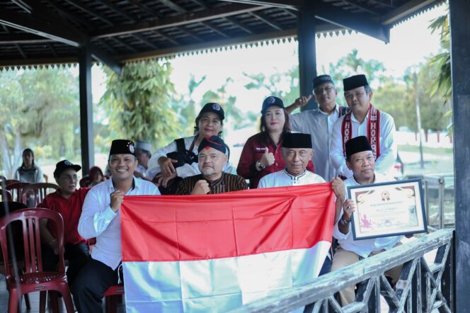 
 FPK Provinsi Kalimantan Barat Gelar Ziarah Ke Makam Juang Mandor di Landak